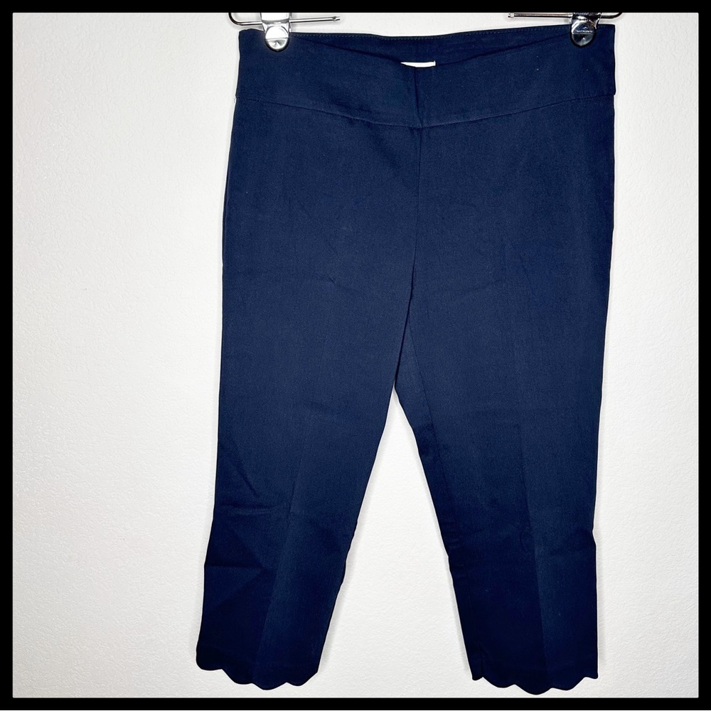 Van Heusen Women's Navy Blue Scallop Hem Capri Pants Size 10